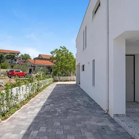 Pet Friendly In Holiday home Bilice