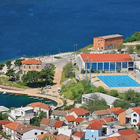Holiday home Pet Friendly In *