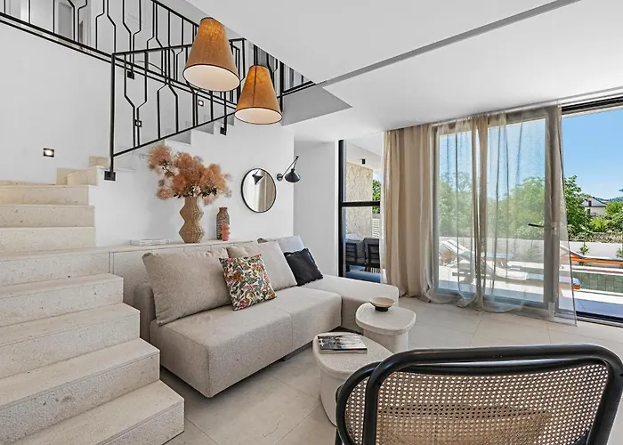 4 Bedroom Gorgeous In