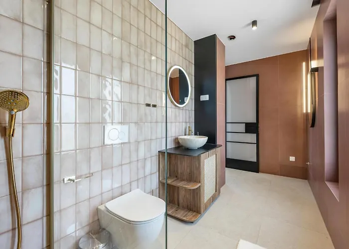 Holiday home 4 Bedroom Gorgeous In Bilice