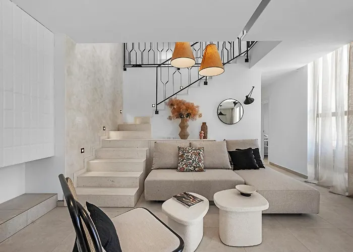 4 Bedroom Gorgeous In