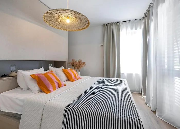 Holiday home 4 Bedroom Gorgeous In Bilice